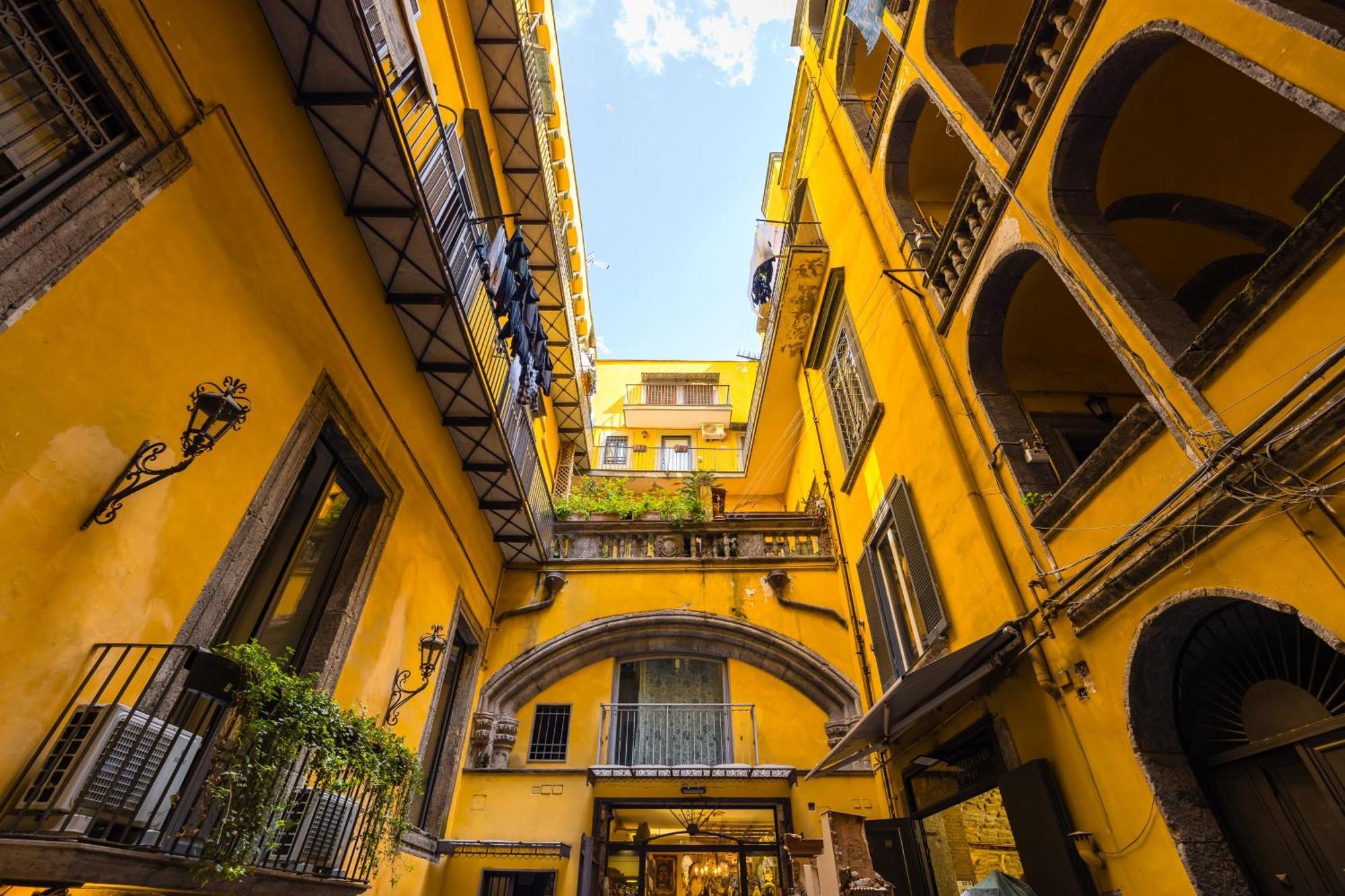 Palazzo Mormando - Modern Apartment 나폴리 외부 사진