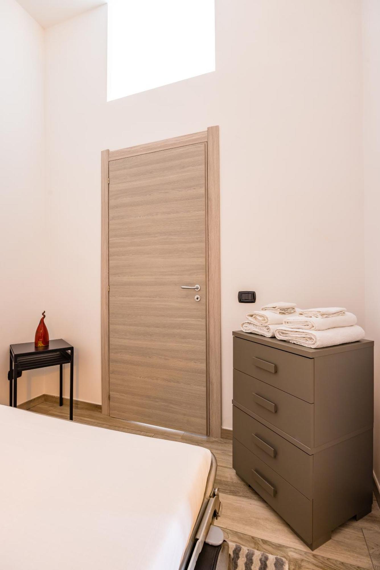 Palazzo Mormando - Modern Apartment 나폴리 외부 사진